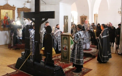 Епископ Сергий совершил чинопоследование Пассии