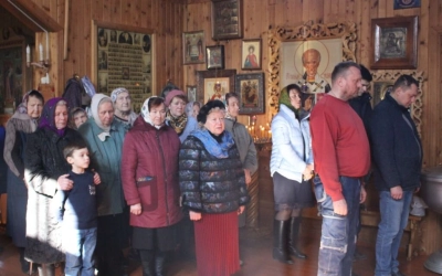 служение Епископа Сергия в третью Неделю Великого поста, Крестопоклонную