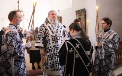 Епископ Сергий совершил чинопоследование Пассии