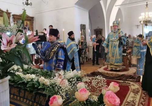 Епископ Вяземский и Гагаринский Сергий совершил Всенощное бдение накануне двунадесятого праздника Успения Пресвятой Богородицы