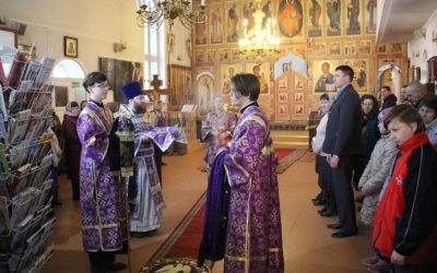 служение епископа Сергия в Неделю 5-ю Великого поста, день памяти прп. Марии Египетской