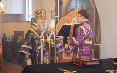 служение епископа Сергия в Неделю 5-ю Великого поста, день памяти прп. Марии Египетской