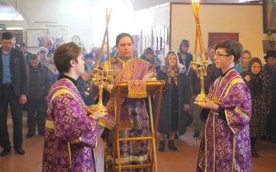 служение епископа Сергия в Неделю 5-ю Великого поста, день памяти прп. Марии Египетской