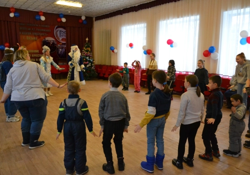 Дети вяземских приходов посетили утренник в МГУТУ