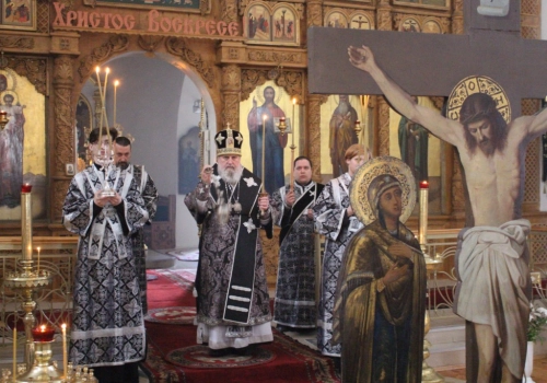 Утреня с чтением 12-ти Евангелий Страстей Христовых