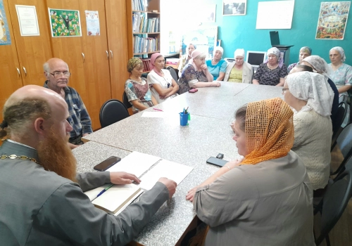 Приходское собрание в храме Рождества Христова