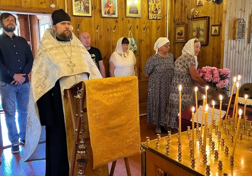 Отпевание и погребение воинов на Мемориале в Карманово