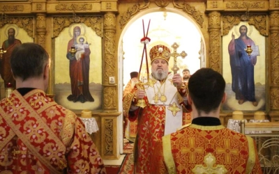 служение Епископа Сергия в праздник Светлого Христова Воскресения