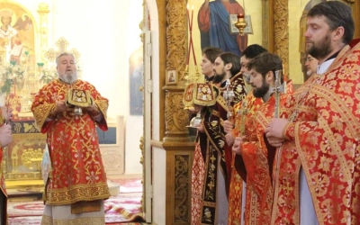 служение Епископа Сергия в день Престольного праздника