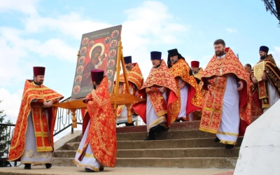 служение Епископа Сергия в день Престольного праздника