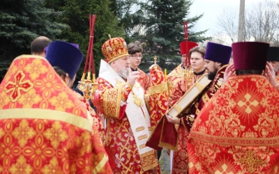 служение Епископа Сергия в день Престольного праздника