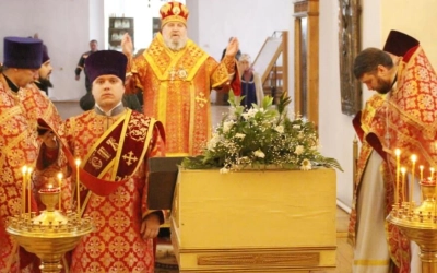 служение Епископа Сергия в день памяти иконы Божией Матери