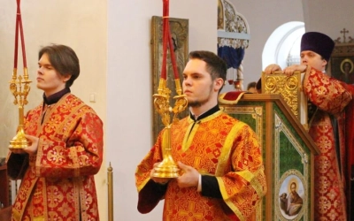 служение Епископа Сергия в день памяти иконы Божией Матери