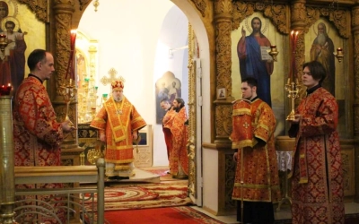 служение Епископа Сергия в день памяти иконы Божией Матери