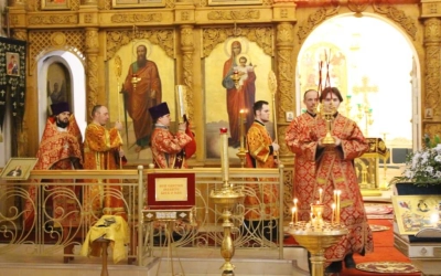 служение Епископа Сергия в день памяти иконы Божией Матери