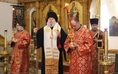 служение Божественной литургии в день Великой Победы