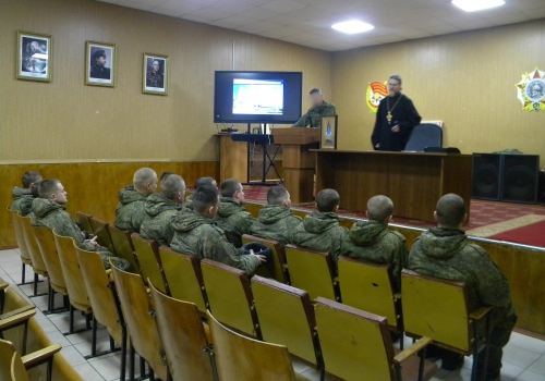 В военном клубе войсковой части 48886 прошел муниципальный этап Рождественских чтений