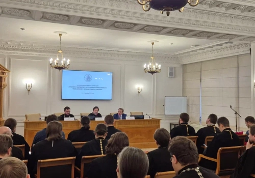 Представитель Вяземской епархии посетил курсы повышения квалификации для руководителей и сотрудников епархиальных отделов по делам молодежи