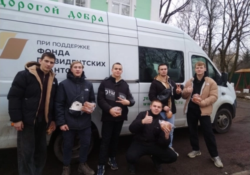 В рамках реализации социально значимого проекта «Хлебодар» гуманитарная вещевая помощь была доставлена в епархиальный гуманитарный центр.