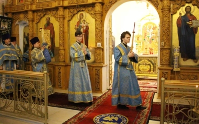 Служение Епископа Сергия в день празднования иконы Божией Матери