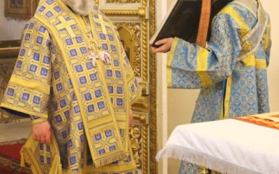 Служение Епископа Сергия в день празднования иконы Божией Матери