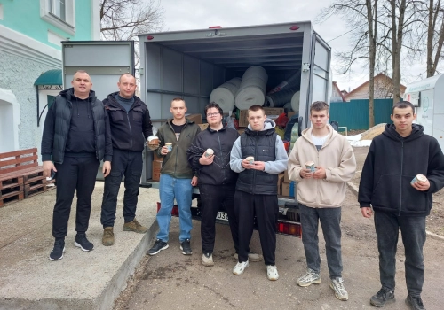 В Вяземской епархии завершился благотворительный сбор пасхальных подарков для военнослужащих, участвующих в специальной военной операции.