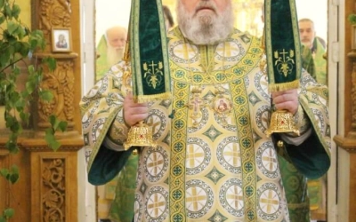 служение Епископа Сергия в праздник Святой Троицы