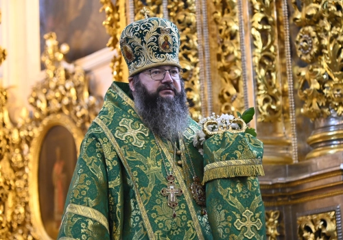 Митрополит Исидор совершил Божественную литургию в День Святой Троицы