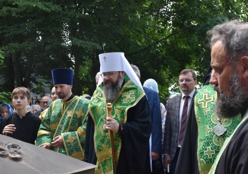 Совершено архиерейское заупокойное богослужение на могиле схимонахини Макарии (Артемьевой)