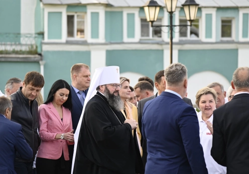 В город Смоленск прибыли участники автопробега «Дорогами Победы»