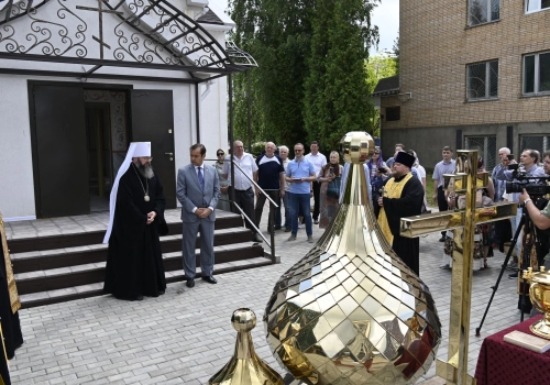 Архипастырь совершил освящение Креста и купола для храма-часовни в честь страстотерпца Евгения (Боткина)