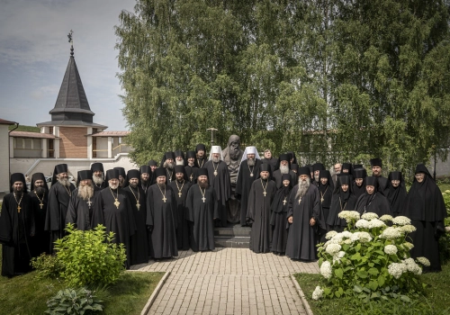 Митрополит Исидор принял участие в круглом столе о современном монашестве в Старицком монастыре