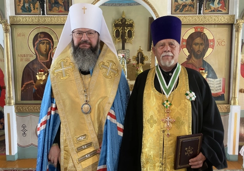 Митрополит Исидор совершил молебен в храме святых апостолов Петра и Павла города Дорогобужа по случаю 75-летия протоиерея Николая Канчука