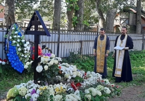 В Холм-Жирках прихожане Никольского храма отметили 9 дней со дня кончины протоиерея Евгения Баринова