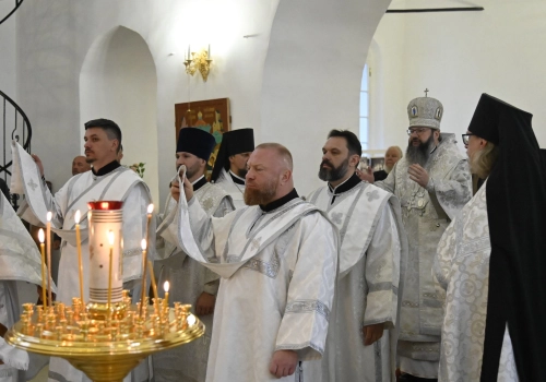 В праздник Преображения Господня митрополит Исидор совершил Божественную литургию в Авраамиевом монастыре