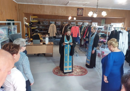 Открытие гуманитарного склада в Угранском благочинии при приходе храма в честь святых равноапостольных Кирилла и Мефодия