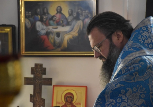 Митрополит Исидор возглавил Божественную литургию в храме в честь Благовещения Пресвятой Богородицы в городе Сычёвка.