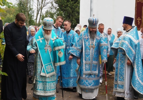 Престольные торжества в храме Рождества Пресвятой Богородицы в поселке Озерный