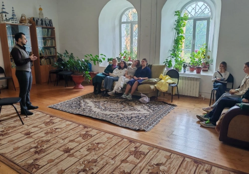 Встреча с православной молодежью в храме Введения Пресвятой Богородицы г. Вязьмы