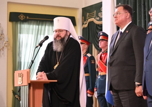 Архипастырь принял участие в торжественной церемонии присвоения звания «Почетный гражданин города Смоленска»