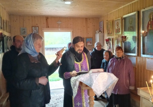 Благочинный Угранского округа совершил рабочую поездку по приходам благочиния