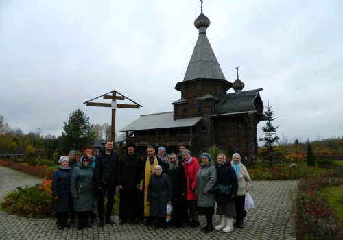 Прихожане храма Преображения Господня г. Вязьмы посетили Свято-Владимирский мужской монастырь на истоке Днепра