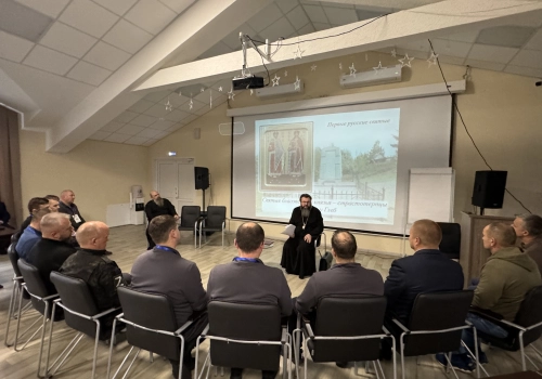 Глава Смоленской митрополии встретился с участниками областной программы «Герои СВОего времени. Смоленск»