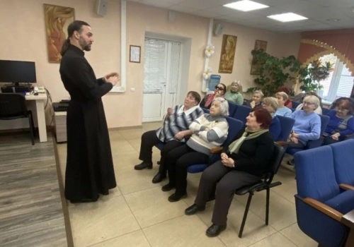 Состоялась встреча с активистами центра общения старшего поколения