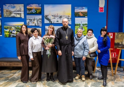 Состоялось торжественное открытие выставки «Вязьма. Город, рисованный светом»