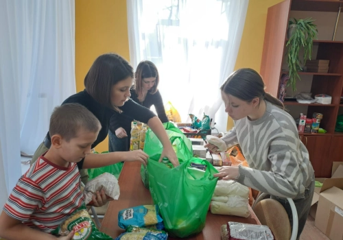 Продолжается формирование продуктовых наборов в рамках акции «Корзина доброты»