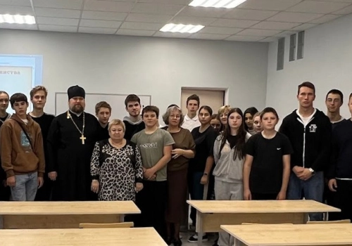 Встреча с учителями и учащимися в Кармановской сельской школе