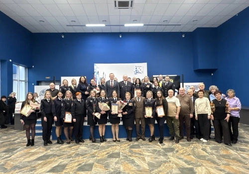 Сотрудников органов внутренних дел Российской Федерации поздравили с профессиональным праздником