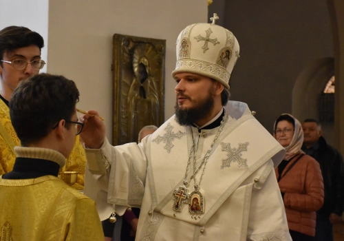 В канун Недели 26-й по Пятидесятнице епископ Алексий совершил Всенощное бдение в Свято-Троицком Кафедральном соборе