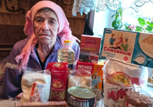В Угранском благочинии доставили продовольственные наборы нуждающимся в рамках проекта «Серафимовы подворья»